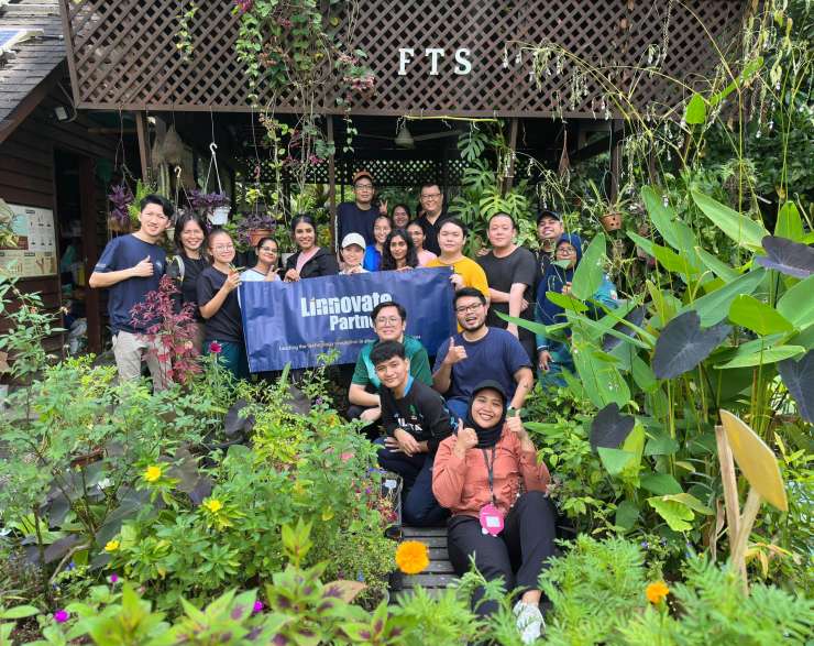 Linnovate Partners Employees Volunteer at Free Tree Society